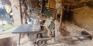 Wood Cutting Machine