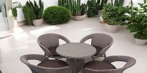 The Patio Pulse Outdoor Dining Set