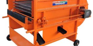 Motor Cum Tractor Operated Power Grader