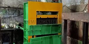 Mild Steel Vertical Baling Machine