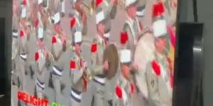 Outdoor 2ft X 2ft Panel Display