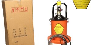 Impa 617501 Pneumatic Grease Pump (20 Litre) Portable Air-Operated Lubricator for Marine