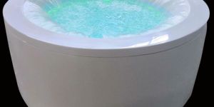 The Wg 7200c Corner Bath Tub