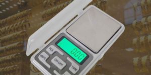 Pocket Precision Scale SRS310