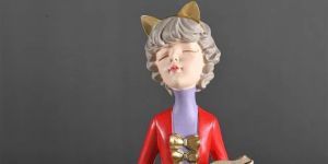 Koritsi Retro Home Decor