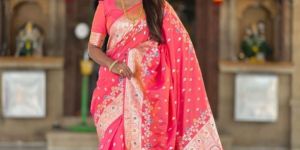 Women Soft Banarasi Silk Saree With Zari Weaving Meenakari Touchup Sa