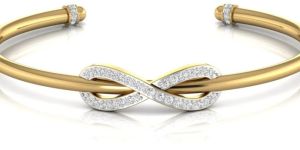 0.76 CT Infinity Style Open Diamond Bracelet