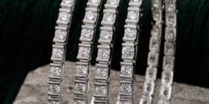 Karatcart Silver Plated Set OF 4 Round American Diamond Studded Bangles for Women