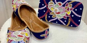 fancy embroidered punjabi jutti