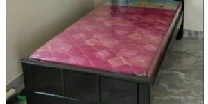 Wooden Cot 2.5/6 Bed