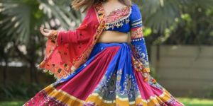 Women's Mirror Work Traditional Chaniya Choli Set