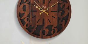 The Minimalist Brown Analog Wall Clock