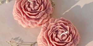 Pretty Peony Peach Rose Candle