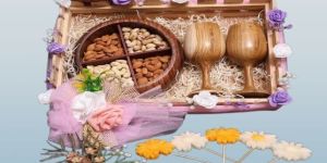 Brown Wooden Gift Hamper