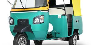 mahindra dx duo cng auto rickshaw