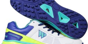 Winmark Cricket Shoes Mace