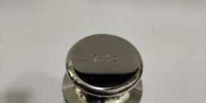 200 Gm Stainless Steel Weight with F1 Class Nabl Certificate