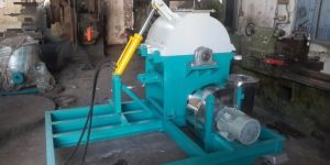 1000 Kg/HR Capacity Commercial Spice Grinder Machine