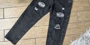 Ladies Cotton Mom Fit Rough Jeans