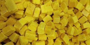 Freeze Dried Mango Cubes