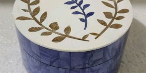 Decorative Resin Round Gift Box