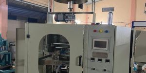 Granule Pouch Packing Machine