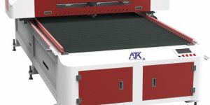 CO2 Laser Cutting Machine