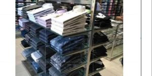 Mid Floor Garments Table