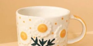 White Daisy Design Ceramic Cup