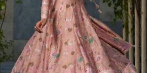 Mughal Bano Kalidar Peach Kurta Set