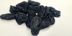 Sun Dried Black Raisins