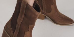 Ladies Leather Boots