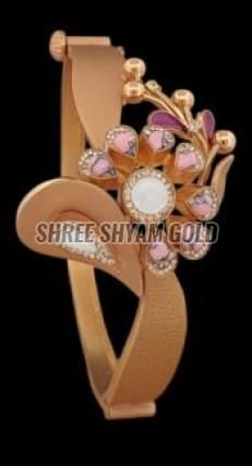 Elegant Floral Meenakari Gold Ring