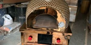 S S Rose Gold Pizza Oven with under Self