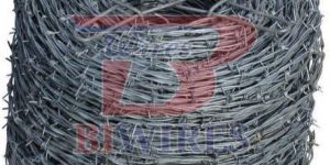 Galvanized Iron Barbed Wire Fencing