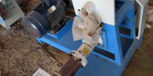 Single Screw Extruder Fish Feed Making Machine