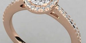 Elegant 18kt Gold Pear Cut Lab Grown Diamond Ring