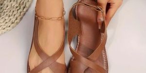 Ladies Leather Sandals