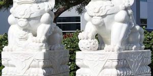 White Marble Carving Chinese Foo Dog Statue