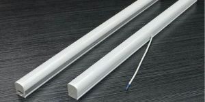 10 Watt T5 LED Tube Light