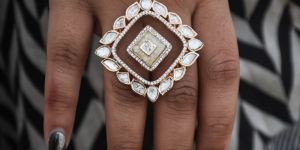 Double Finger Kundan Ring with Mother OF Pearl