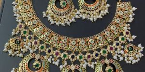 Fashion Necklace Sets