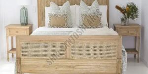 Stylish Mango Wood Bed