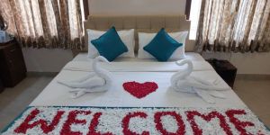 Superior Rooms Booking Services