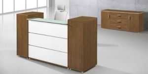 RT05 Reception Table