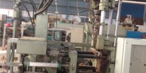 Plastic Injection Molding Machine