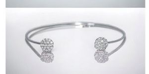 Trendy Cz Dense Flower Women Bangle