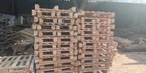 Four Way Babool Wood Pallet