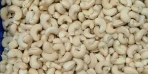 W240 Cashew Kernels