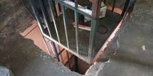 Car Washing Good Lift